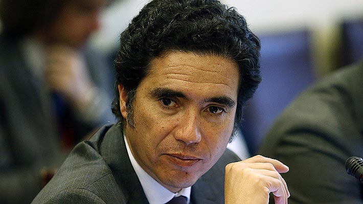 Ministro de Hacienda dice que "sin duda" será el peor año para los hogares chilenos desde la crisis de los 80