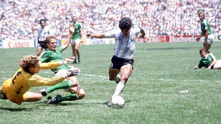Mira el video de las increíbles jugadas de Maradona en el Mundial del '86 que se viralizó