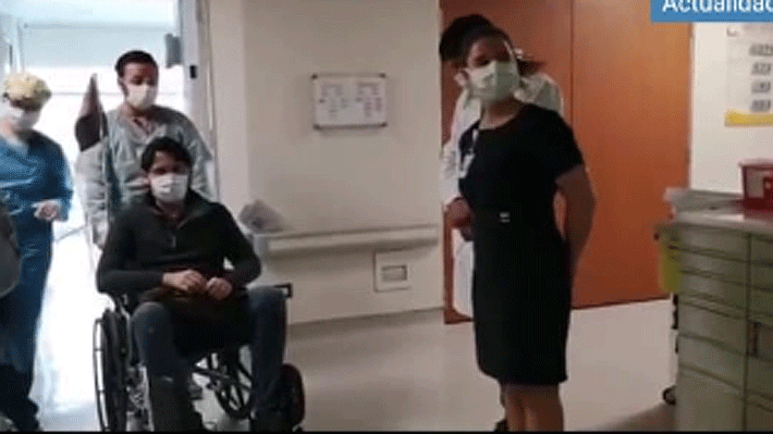 Video: Personal de la salud despide entre aplausos a paciente dado de alta que estuvo 28 días internado por covid-19