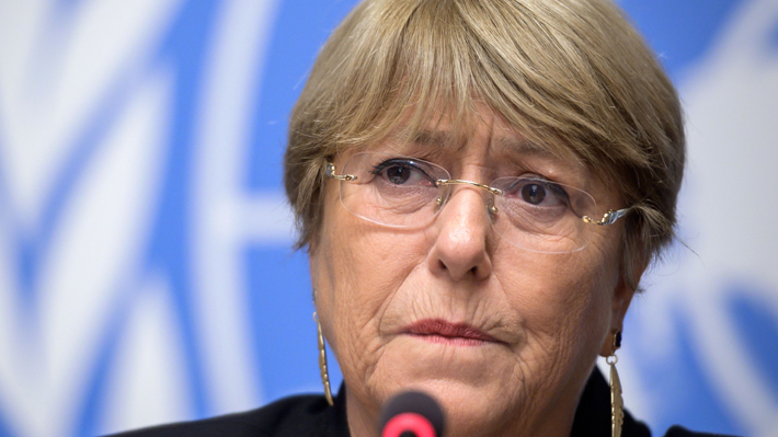 Bachelet: "Algunos Estados han usado la pandemia como pretexto para restringir la información y sofocar las críticas"