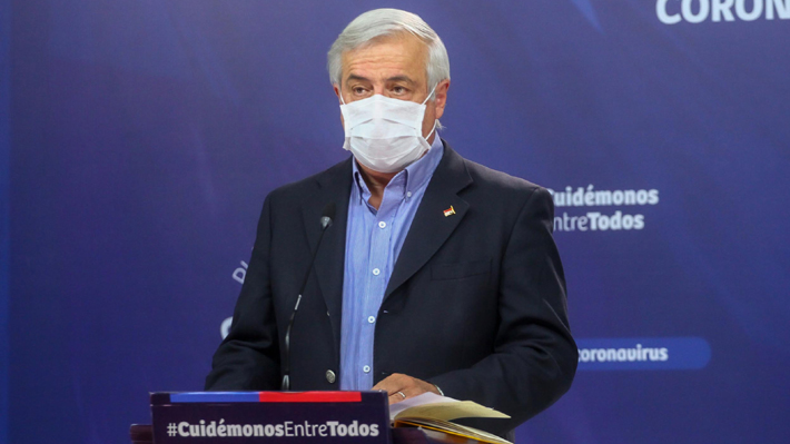 Mañalich lamenta nuevas críticas de alcaldes y acusa "falta de voluntad real" para combatir la pandemia