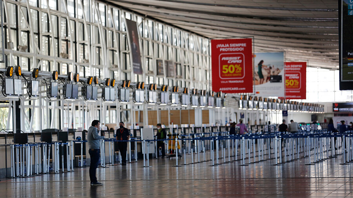 Ante episodio en aeropuerto de Santiago: Cuál es el protocolo para los testeos masivos que se aplicarán