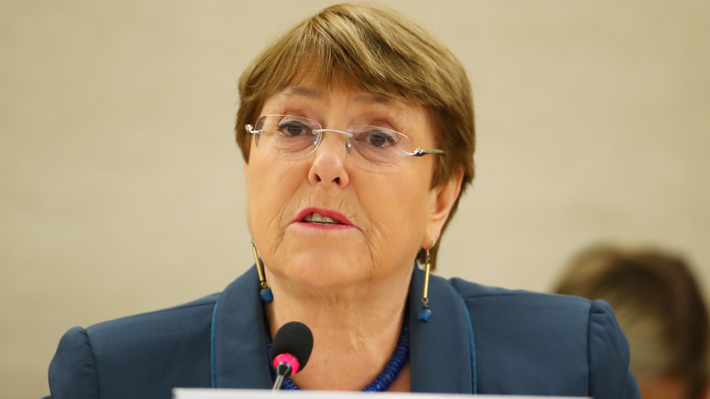 Bachelet sostiene que es una "fuente de preocupación" la situación de migrantes latinoamericanos retornados por covid-19