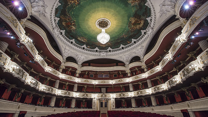 Teatro Municipal de Santiago reorganiza su temporada 2020 e inicia campaña de recaudación de fondos para "seguir creando"