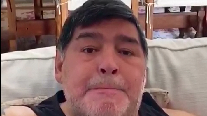 Al borde de las lágrimas... El video de Maradona pidiendo ayuda para organización benéfica que conmovió en Argentina