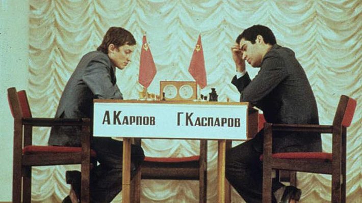 Karpov-Kasparov: La épica rivalidad entre dos ajedrecistas brillantes que traspasó los límites del deporte