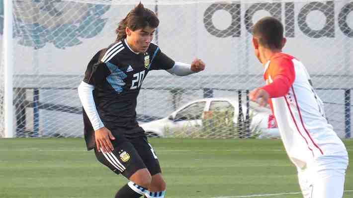 El denominado "nuevo Messi" de 15 años que deslumbra en Europa y podría debutar ante el Barcelona... Mira sus golazos y cómo juega