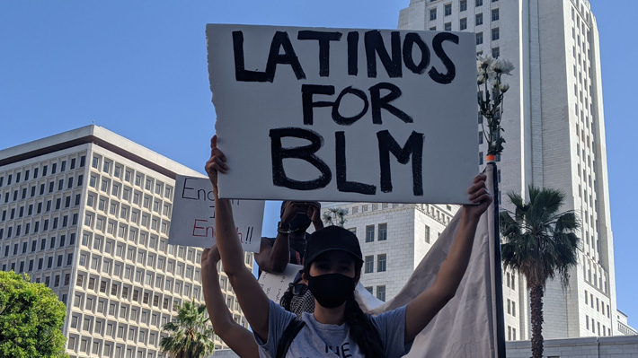 Una nueva unión: Los latinos salen a defender a los afroamericanos en EE.UU.