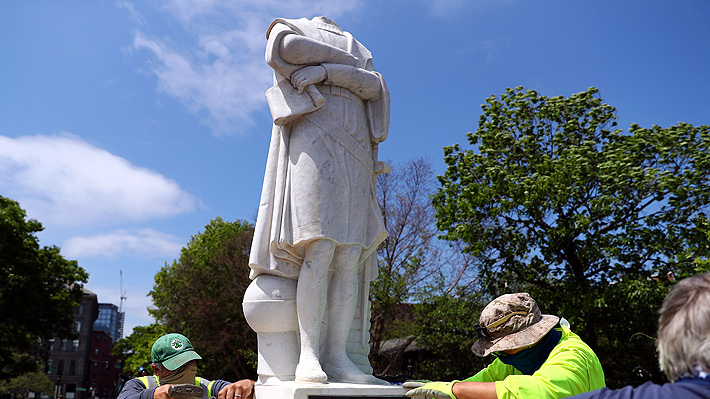 Destruyen dos estatuas de Cristóbal Colón en medio de protestas contra el racismo en EE.UU.