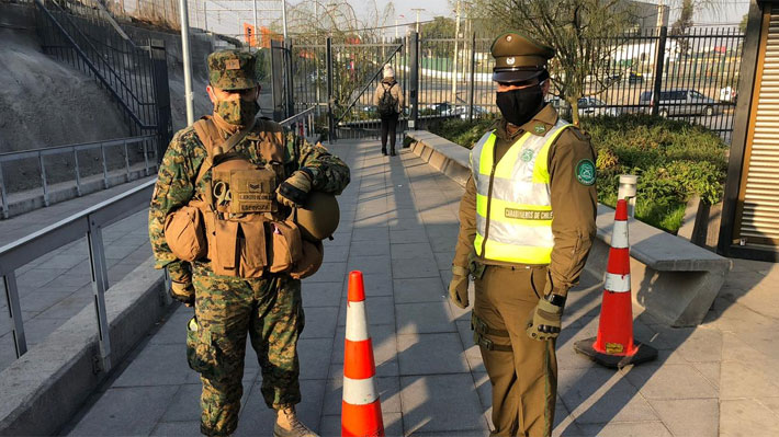 Carabineros aísla a mujer con covid-19 en Metro Lo Valledor: Aseguró no saber del contagio