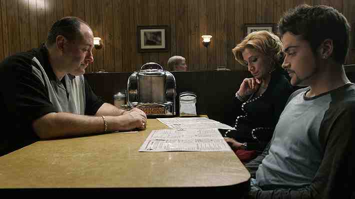 Trece años después del fin de "Los Soprano", su creador dio luces sobre qué pasó con Tony en la escena final