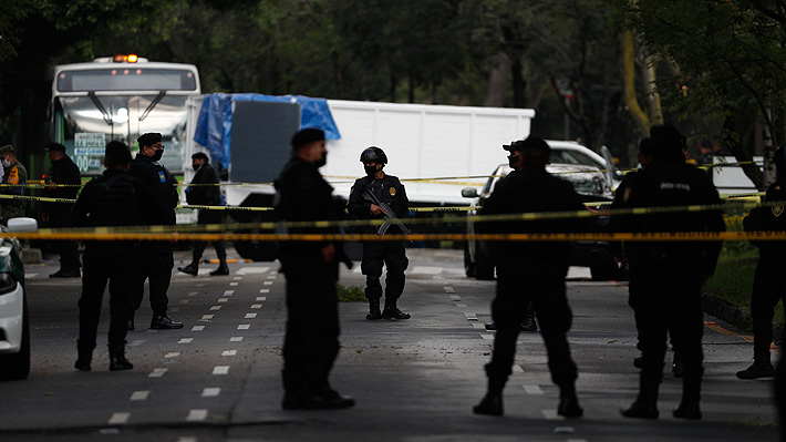 Atentado contra el jefe de Seguridad de Ciudad de México deja dos policías muertos