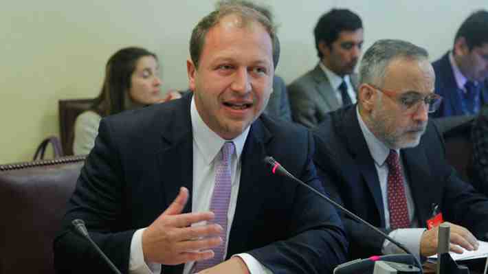 Presidente del Consejo de ADP: "Los ministros deben ganar una proporción superior a lo que ganan los parlamentarios"