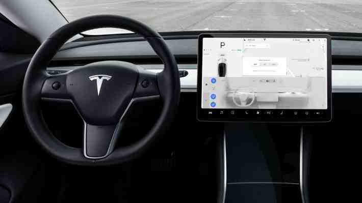 Juez de Alemania declara como ilegal los controles de los limpiaparabrisas del Tesla Model 3