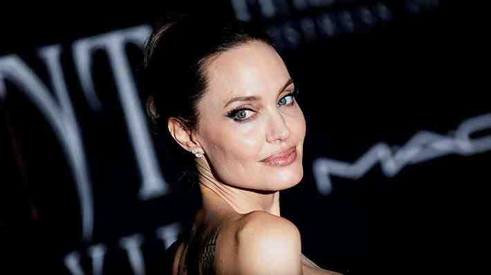 Angelina Jolie pide que juez privado que supervisa su divorcio de Brad Pitt sea descalificado por conflicto de interés