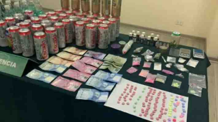 Nueva fiesta clandestina en Santiago deja 48 detenidos: Varios tienen antecedentes penales y se incauta éxtasis y crack