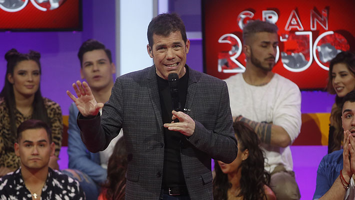 TVN sobre despido de Álvaro Escobar: "El contrato que 