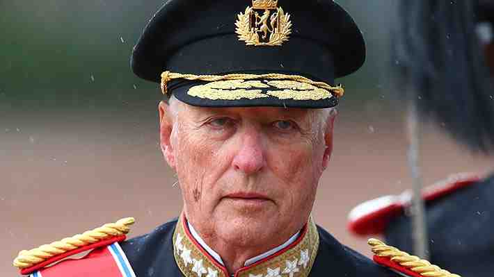 Rey Harald de Noruega fue dado de alta tras ser hospitalizado la semana pasada