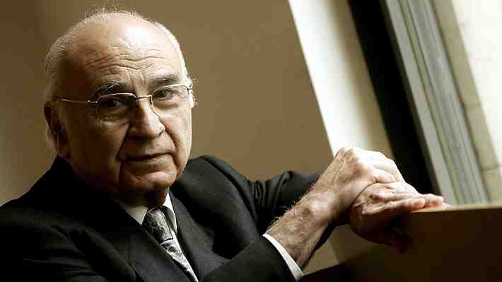 Poeta español Francisco Brines gana el Premio Cervantes 2020