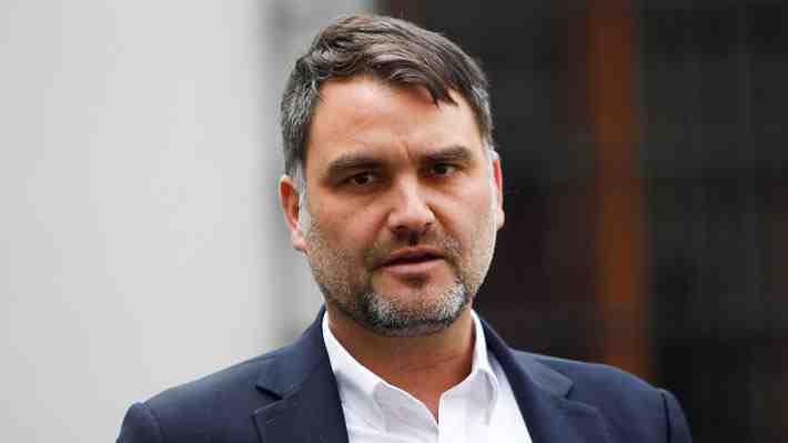 Diputado Macaya (UDI) se disculpa con general Yáñez y afirma que "lo importante es darle todo el apoyo"