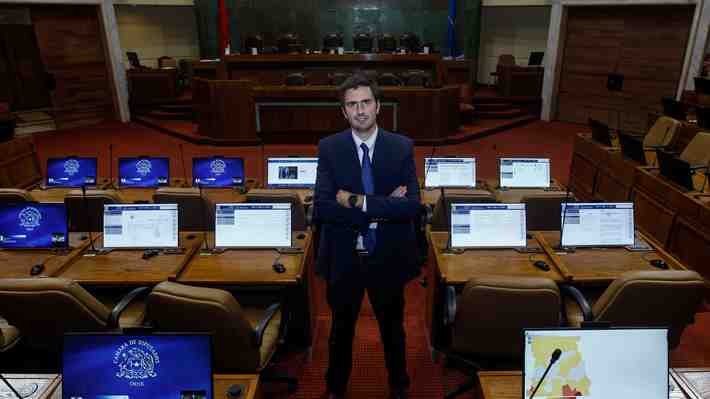 Existiría acuerdo en la oposición para destituir a la mesa de la Cámara, pero censura fue una acción "adelantada"