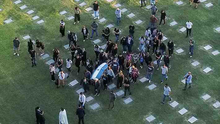 Cómo fue el último adiós de Maradona: Los detalles de una ceremonia íntima y en la que no faltaron los problemas
