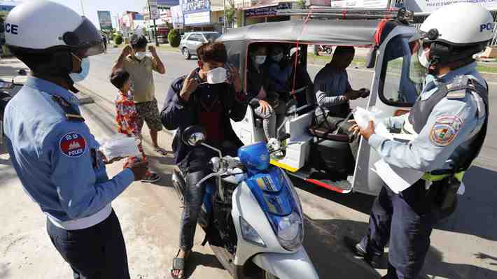 Camboya cierra museos, cines y colegios tras el primer caso local de covid-19