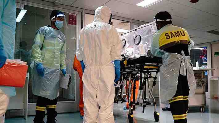 9.560 casos diarios y hasta 4.200 pacientes UCI: La "catastrófica" segunda ola para la que se prepara el Minsal