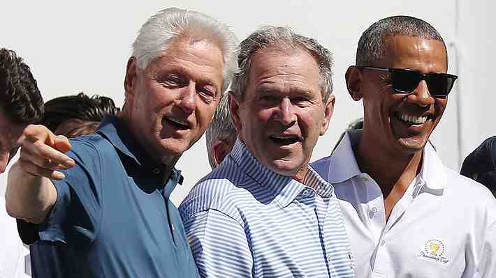 Ex presidentes Clinton, Bush y Obama dicen estar dispuestos a vacunarse en público contra el covid-19