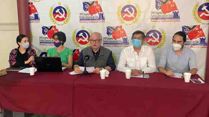 Informe del PC plantea necesidad de "rodear con la movilización de masas" el debate de la Convención Constitucional