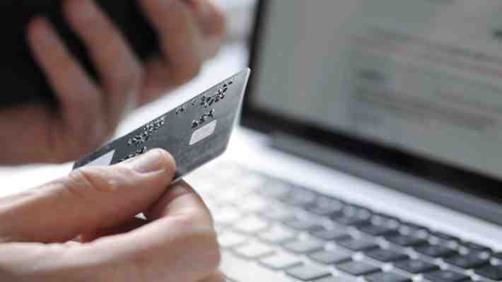 Desconfiar de correos alarmantes y usar canales oficiales: El decálogo para evitar fraudes cibernéticos en retiro del 10%
