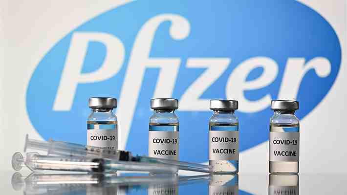 FDA da luz verde para aplicación de la vacuna de Pfizer en EE.UU.: Es el sexto país del mundo en aprobarla