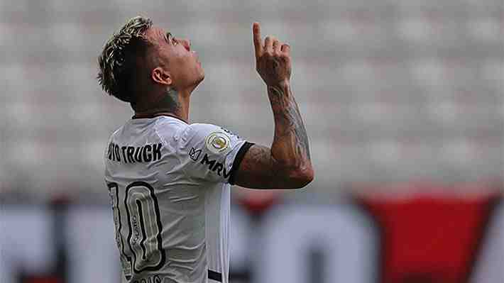 Mira el golazo con el que Eduardo Vargas le dio un importante triunfo al Mineiro de Sampaoli