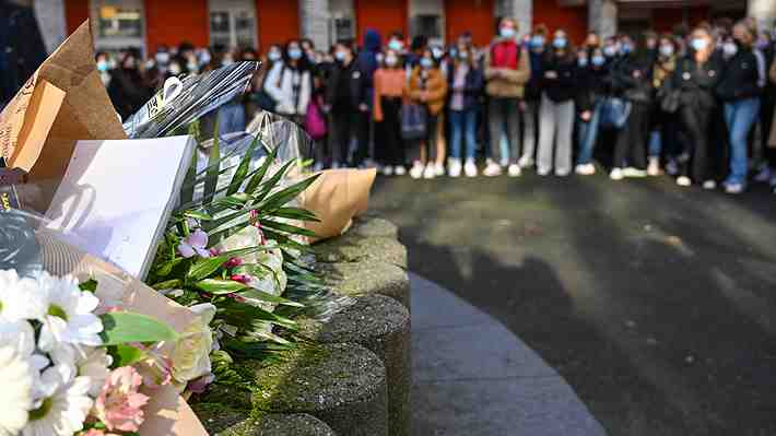 Conmoción por muerte de alumna trans que fue expulsada de su instituto por vestir falda en Francia