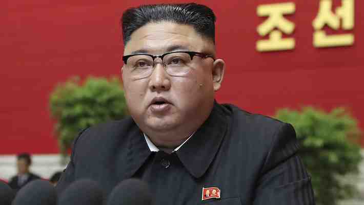 Kim Jong-un admite "errores" y que Corea del Norte sufre penurias económicas