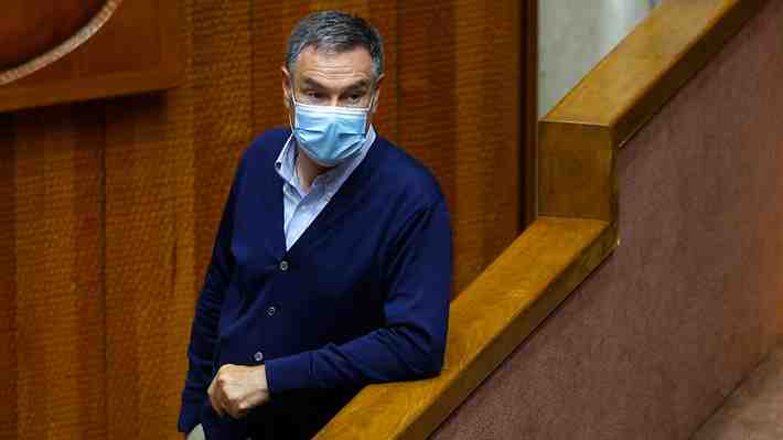 Fiscalía pide desafuero de senador Ossandón para continuar con acusación en caso por tráfico de influencias