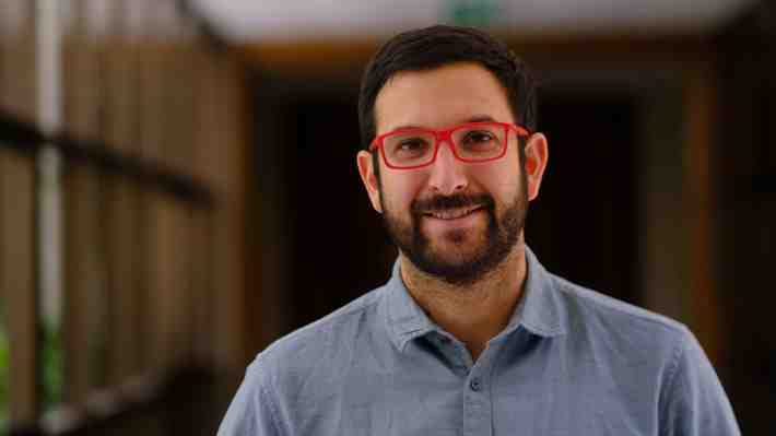 Diputado Crispi (RD) cuestiona candidatura de Hugo Gutiérrez a la Convención: "Es una inconsistencia del PC"