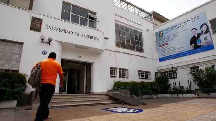 Superintendencia pide revocar reconocimiento oficial de Universidad La República y se inicia proceso de cierre