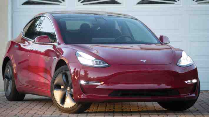 Tesla asegura que las cámaras de sus autos no están activadas fuera de Norteamérica
