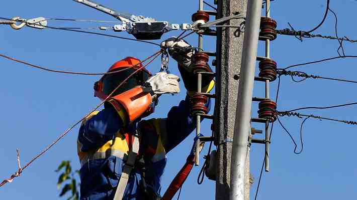 Empresas eléctricas llaman a clientes a acceder a Ley de Servicios Básicos para repactar pago de cuentas