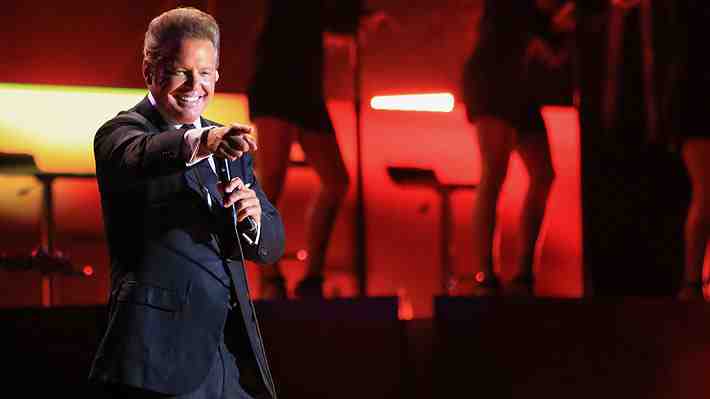 Luis Miguel abrió una cuenta en TikTok: Su primer video hace un guiño a la serie sobre su vida