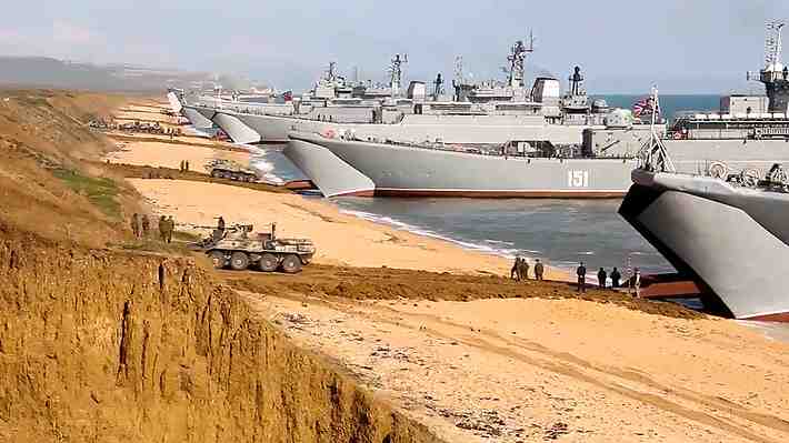 Tropas militares de Rusia comienzan a retirarse de la zona fronteriza con Ucrania