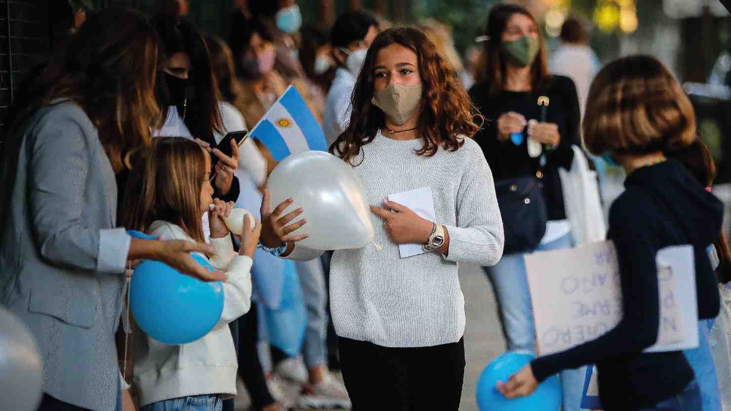 Educación, comercio y deporte: El detalle de las medidas con que Argentina endurece las restricciones por el covid-19
