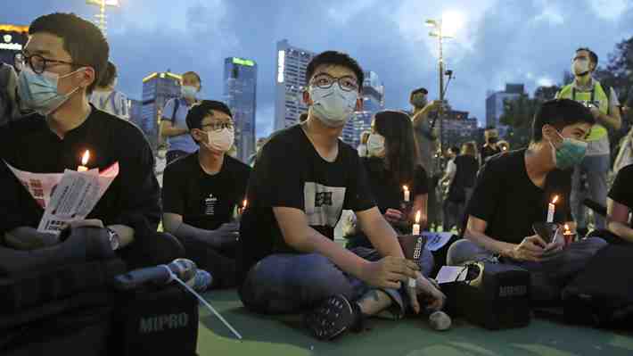 Disidente hongkonés Joshua Wong es condenado a otros 10 meses de cárcel