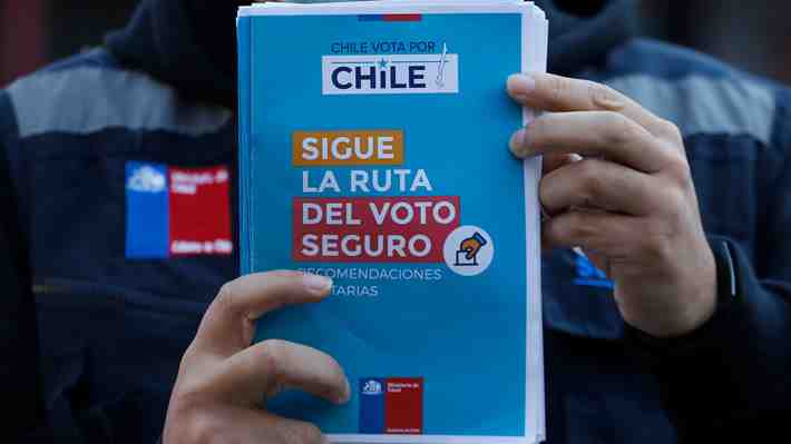 Daza entrega recomendaciones sanitarias y pide "no visitar a familiares o hacer reuniones sociales" al ir a votar