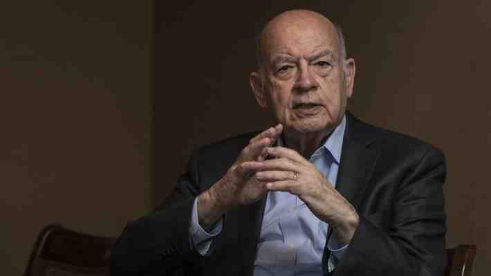 Insulza por Jadue: "Después de decirnos un montón de cosas feas, se proclama heredero de Allende, es casi de mal gusto"