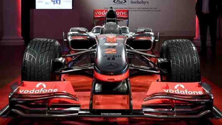 Anuncian la subasta de un McLaren de la Fórmula Uno conducido por Lewis Hamilton en 2010