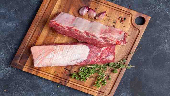 Cortes con hueso a la parrilla: Conoce cuáles son los mejores y cómo se deben cocinar