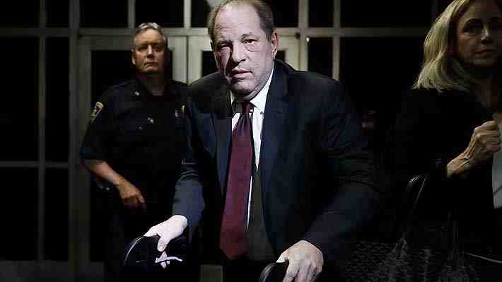Papeleo demora la extradición de Harvey Weinstein de Nueva York a California