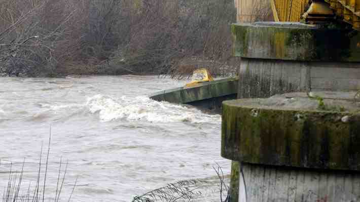 Declaran alerta roja para las comunas de Vilcún, Temuco y Padre Las Casas por amenaza de desborde del río Cautín